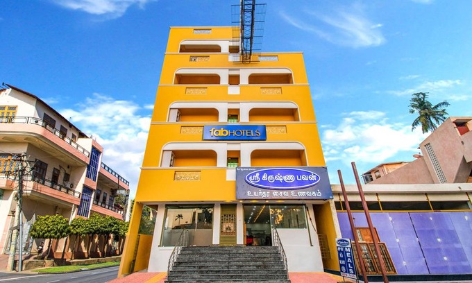 Kottakuppam Hotel | 200 m² Hotel ∙ 4 guests