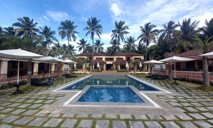Pollachi Resort | 288 m² Resort ∙ 3 guests