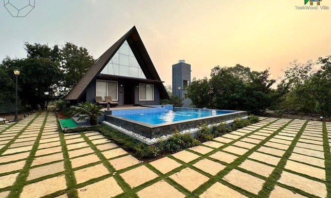 Alibaug Villa | 304 m² Villa ∙ 3 bedrooms ∙ 18 guests