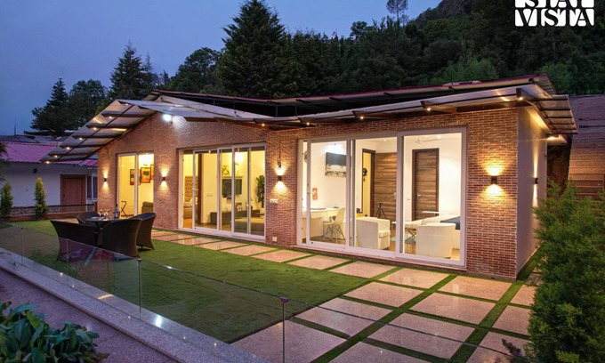 Bhimtal Villa | 325 m² Villa ∙ 3 bedrooms ∙ 6 guests