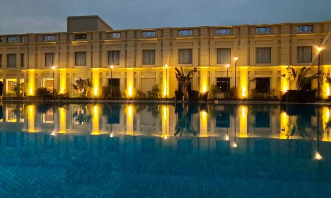 Cooch Behar Hotel | 420 m² Hotel ∙ 3 guests