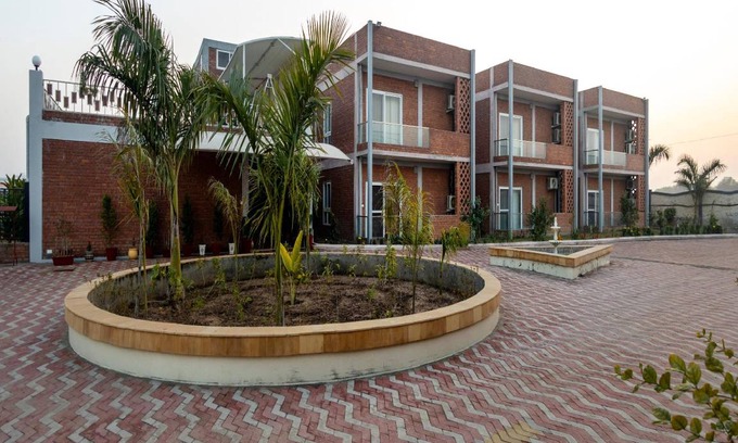 Rajpura Hotel | 46 m² Hotel ∙ 4 guests