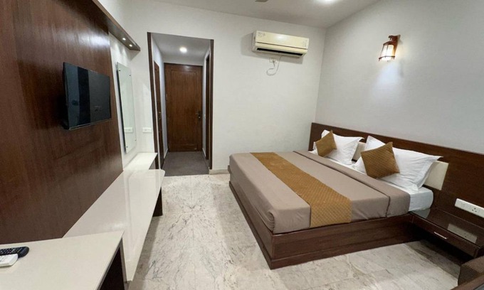 Rohini Hotel | 50 m² Hotel ∙ 3 guests