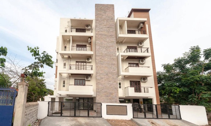 Peelamedu Hotel | 93 m² Hotel ∙ 2 bedrooms ∙ 4 guests