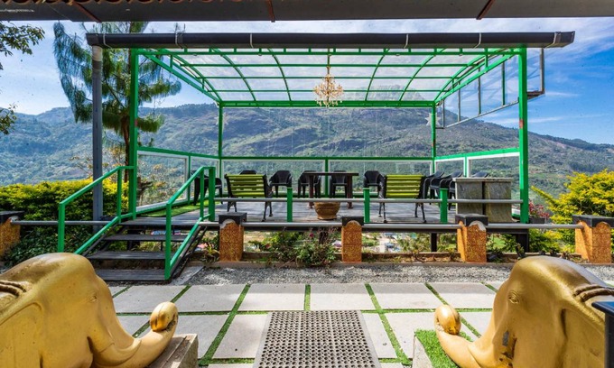 Vattavada Resort | 93 m² Resort ∙ 6 bedrooms ∙ 30 guests