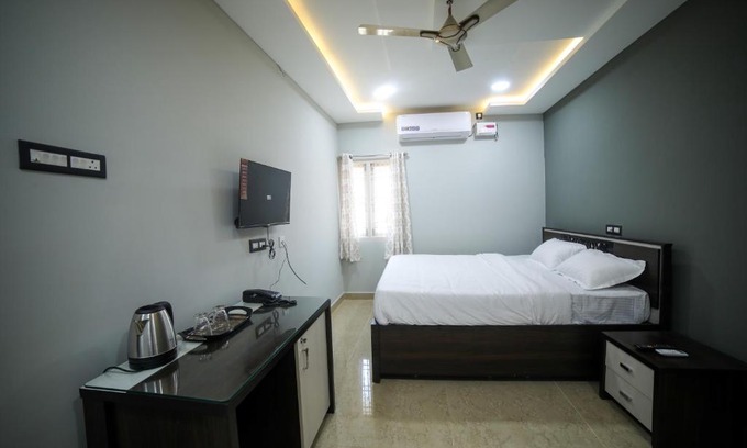 Pondicherry Beach Hotel | AV Home Stay