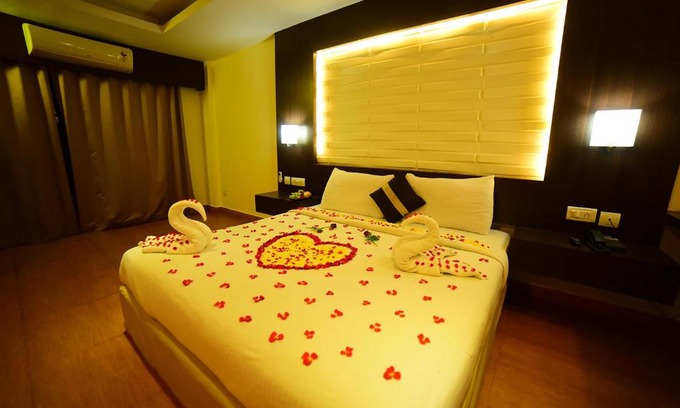 Kushalnagar Hotel | Castle International Premium Hotel