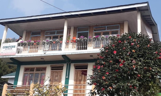 Rishop House | Conifers Homestay