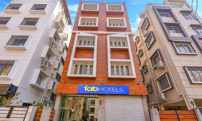 New Town Hotel | FabHotel Restin