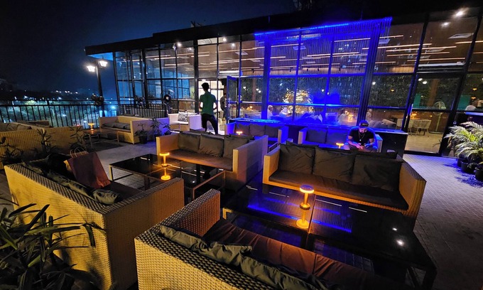New Town Hotel | FIRANGIPANI SUITES