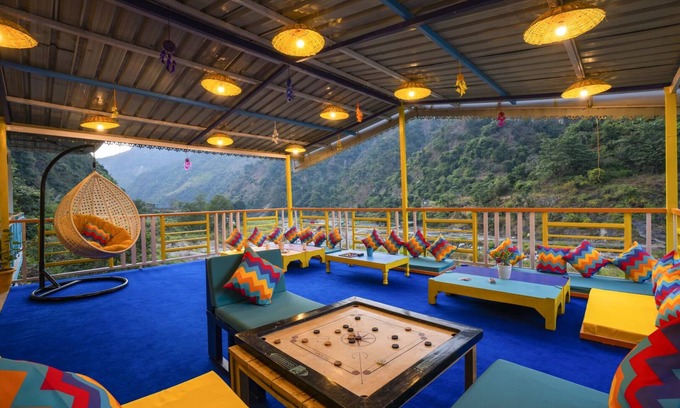 Tehri Hostel | goSTOPS Dehradun Maldevta