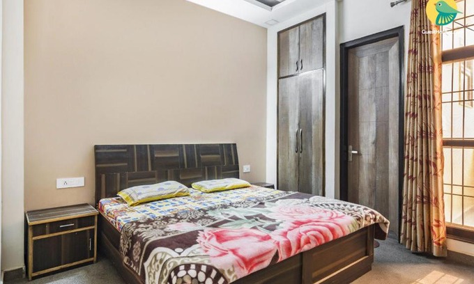 Sector 39 House | Guesthouse room in Sector 39, Gurgaon, by GuestHouser 193