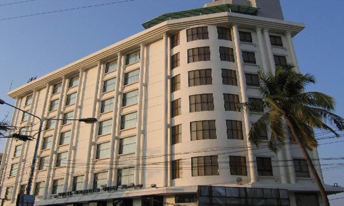 Kochi Hotel | Harbour View Residency