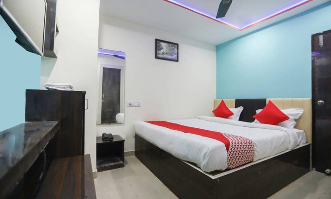 Rajarhat Hotel | Hotel ∙ 2 guests