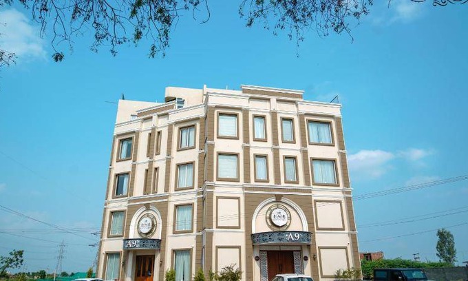 Barnala Hotel | Hotel ∙ 2 guests