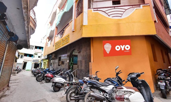 Triplicane Hotel | Hotel ∙ 2 guests
