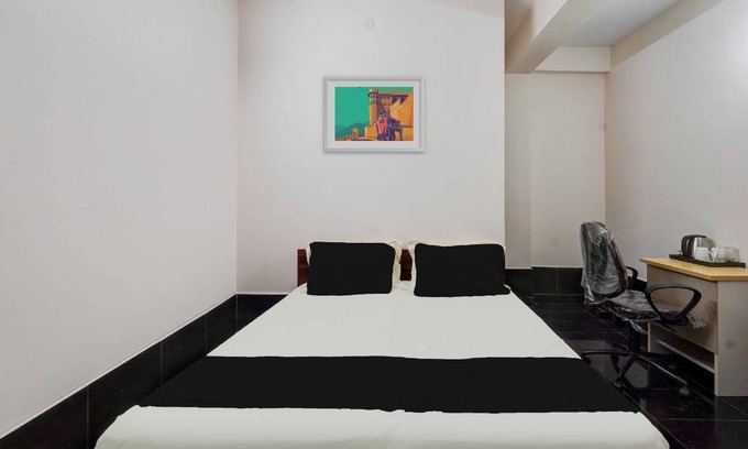 Perungudi Hotel | Hotel ∙ 2 guests