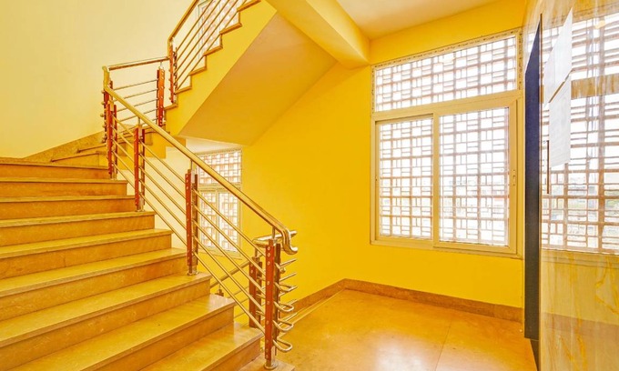 Guindy Hotel | Hotel ∙ 2 guests