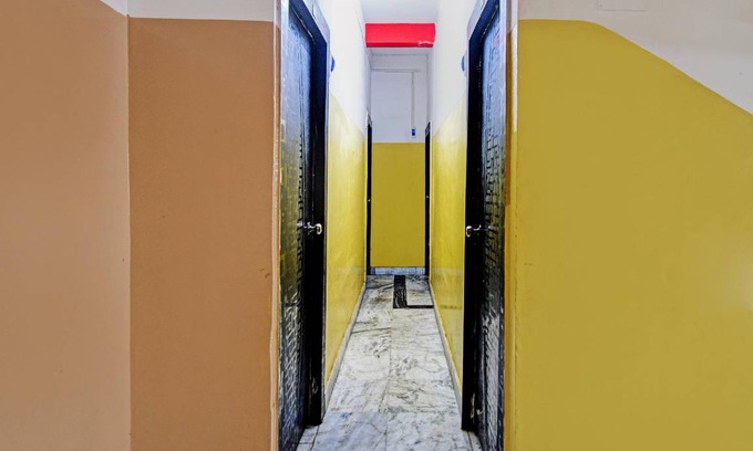 Rajarhat Hotel | Hotel ∙ 3 guests