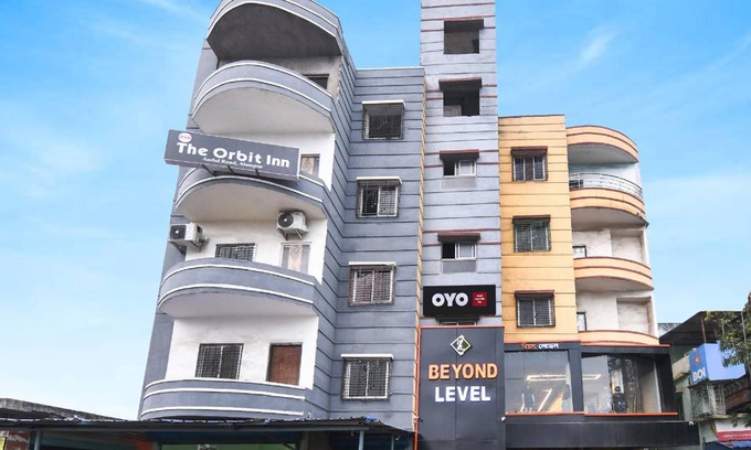 Howrah Hotel | Hotel ∙ 3 guests