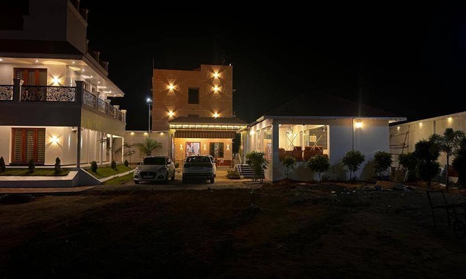 Tiruchendur Hotel | Hotel ∙ 3 guests