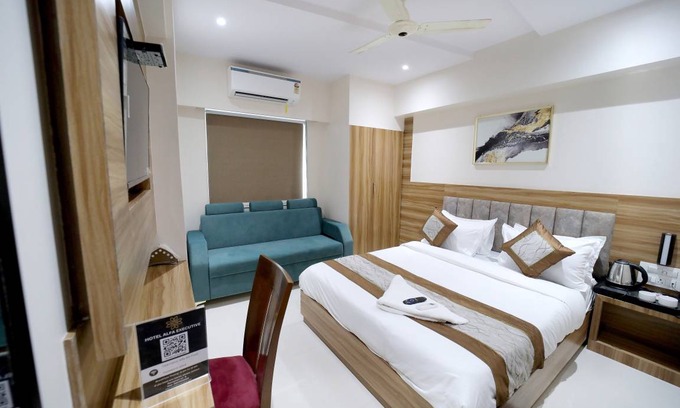 Andheri Hotel | Hotel ∙ 8 guests