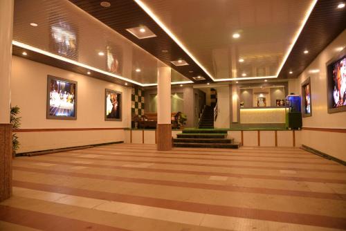 Shirdi Hotel | Hotel Disha Palace