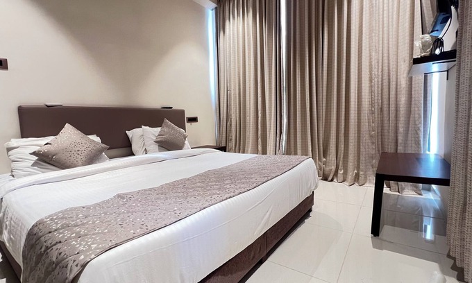 Srikalahasti Hotel | Hotel GMR Pearls