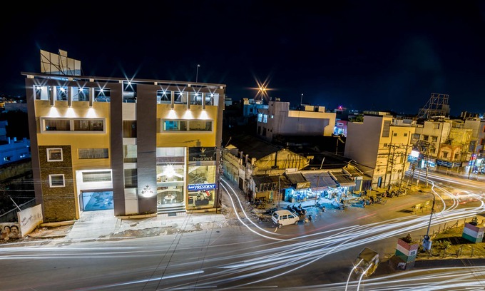 Madurai Main Hotel | Hotel President