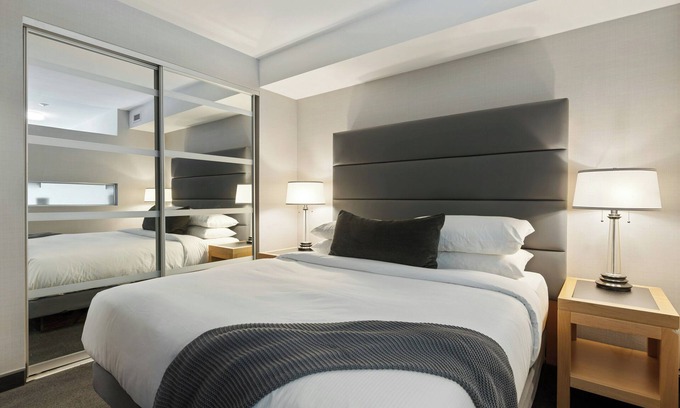 Mahipalpur Hotel | Hotel Queens Park