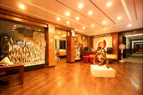 Gandhi Nagar Hotel | Hotel Sandalwood Inn - Rooms and Spa