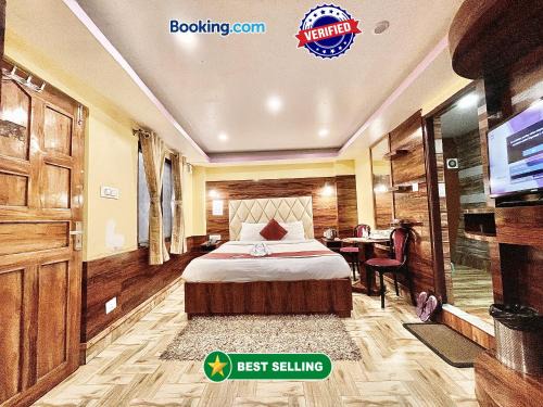 Darjeeling Hotel | HOTEL SHIVAM ! DARJEELING MALL ROAD hotel-at-prime-location and Spacious-Room with-wi-fi-availability