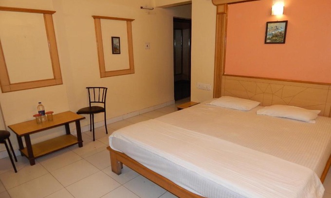 Central Pune Hotel | Hotel Suraj Classic