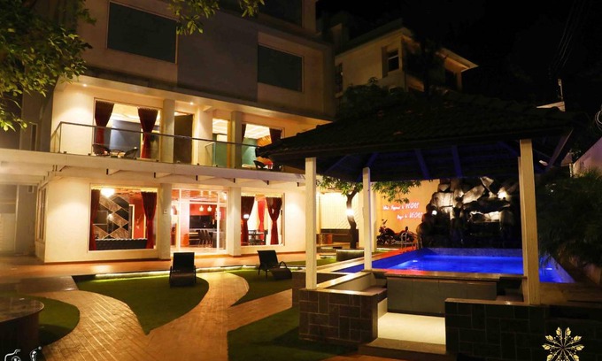 Igatpuri Villa | 668 m² Villa ∙ 6 bedrooms ∙ 20 guests