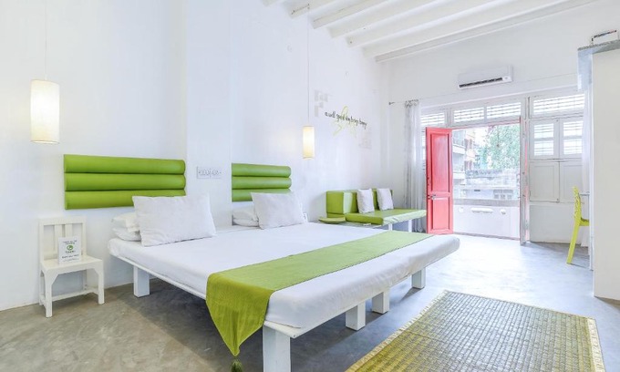 Heritage Town Hotel | Itsy Hotels Red Lotus Heritage, Promenade Beach