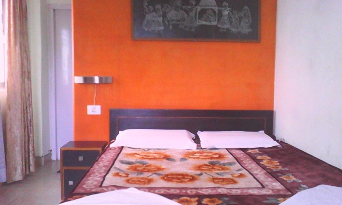 Varanasi House | Leela Guest House
