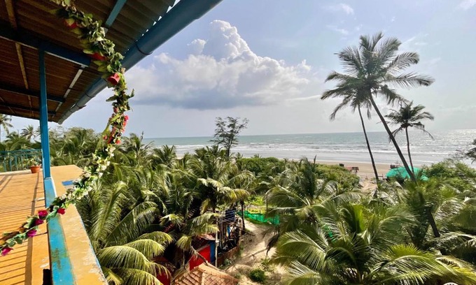 Mandrem Hostel | One Light Stays - Arambol