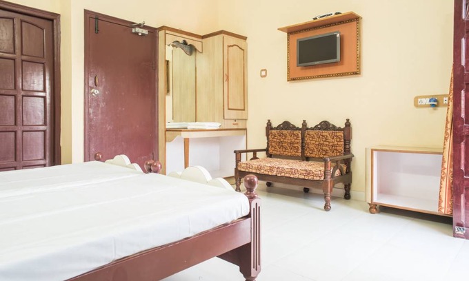 Gulab Sagar Resort | Private room ∙ 3 guests