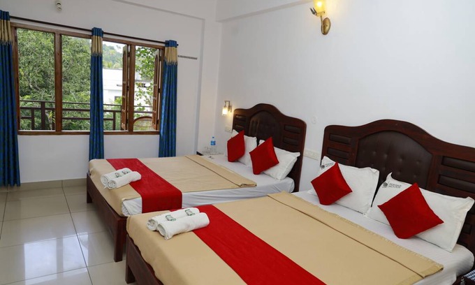 Kumily Resort | Private room ∙ 4 guests