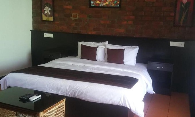 Chittur House | Room in Farmhouse - Guest room in Mango Village farm house - 2 guests, pure cultural experience