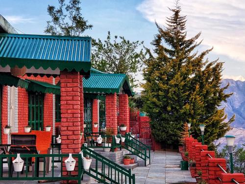 Tehri Cabin | Tehri Retreat Sursingdhar, Near New Tehri & Kanatal, By Himalayan Eco Lodges