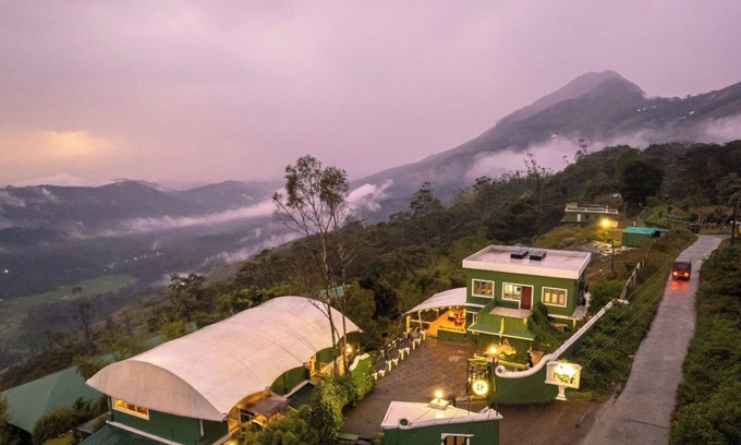 Udumbanchola Hostel | The Hosteller Munnar