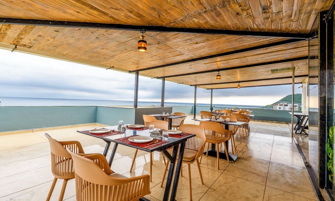 Rushikonda Hotel | Treebo Premium Ocean Echo, Visakhapatnam