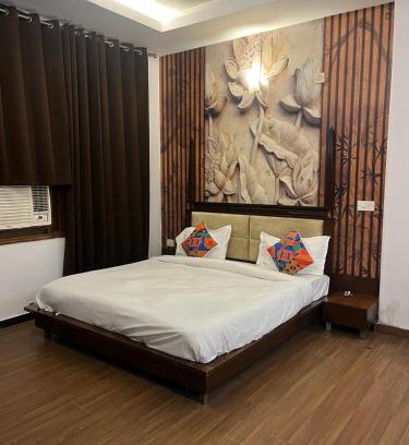 Kalkaji House | Via Rose Villa