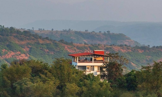 Ambavna Villa | Villa ∙ 3 bedrooms ∙ 16 guests