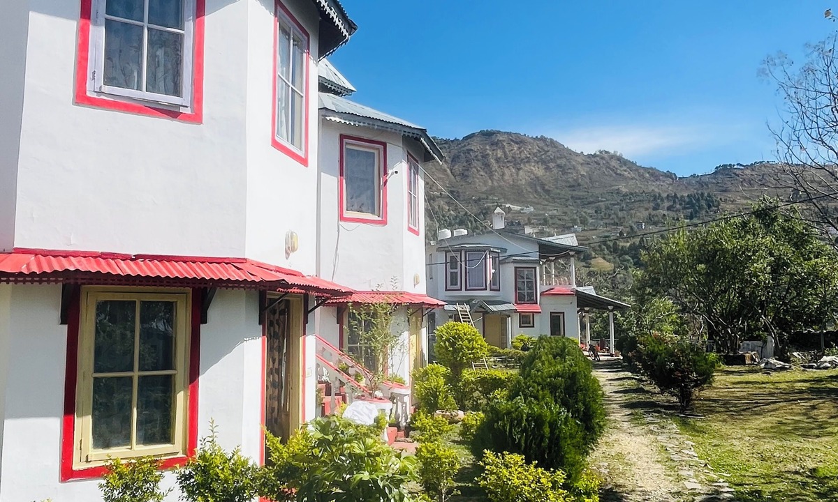 Bhimtal Cottage | Serene 4-Bedroom Cottage in Bhimtal – Hill Views & Cozy Place