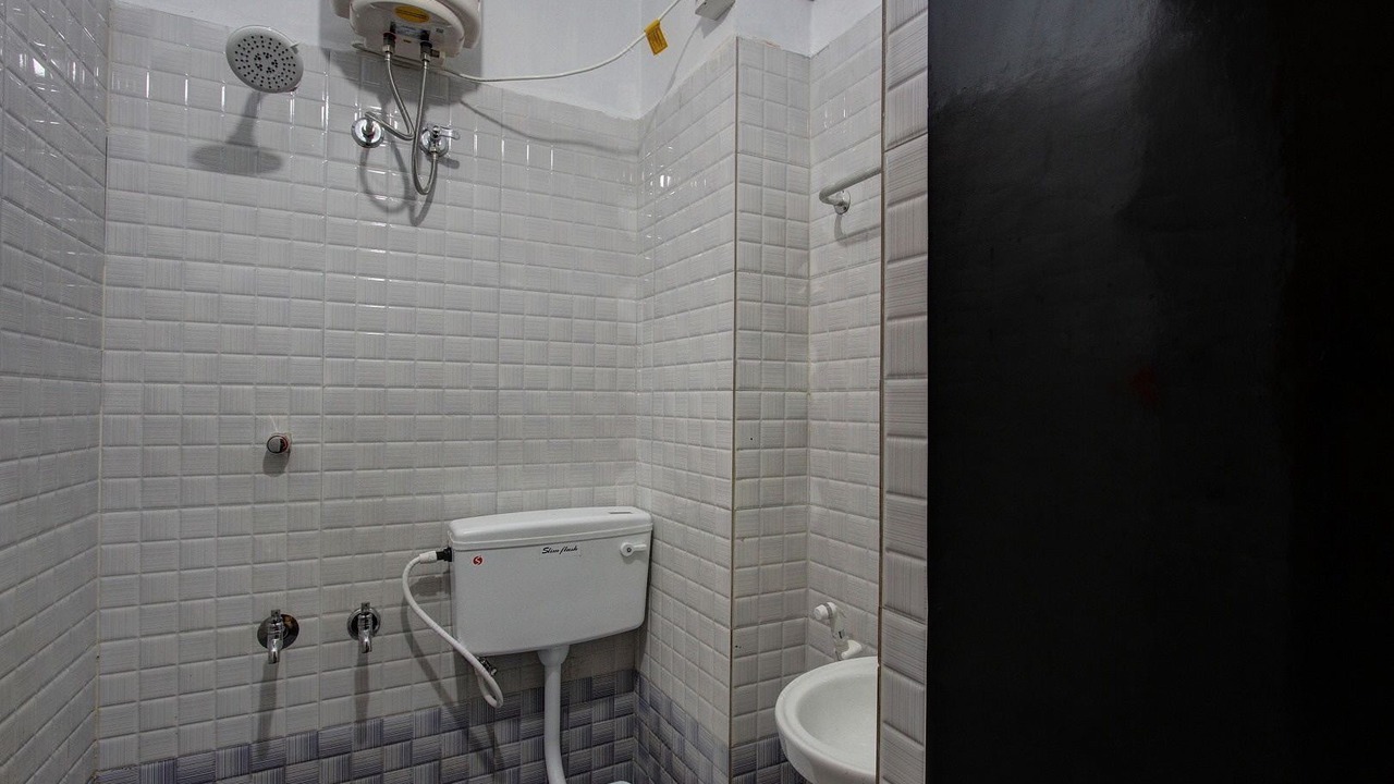 Photo of Bathroom in Kuilapalayam