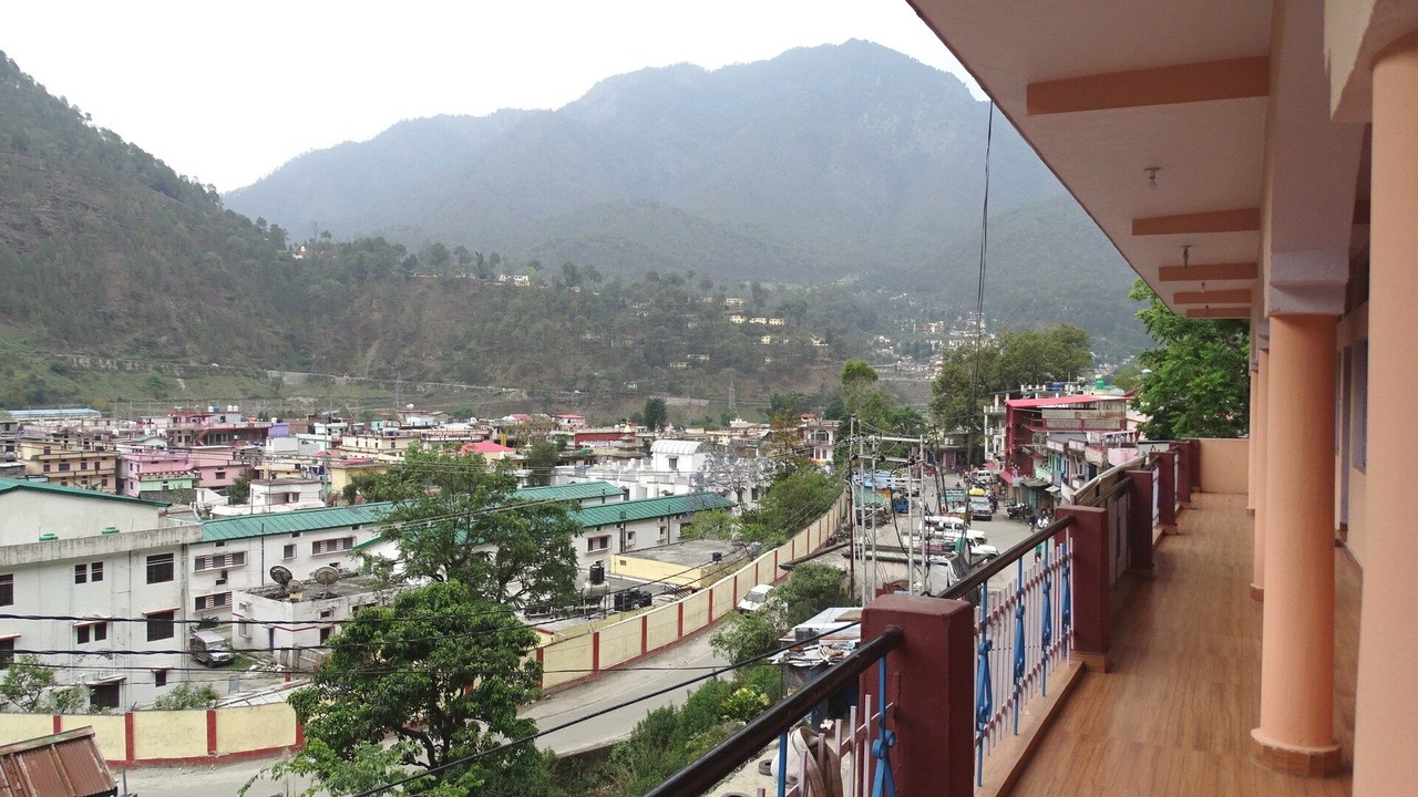 Photo of Patio Balcony in Uttarkashi