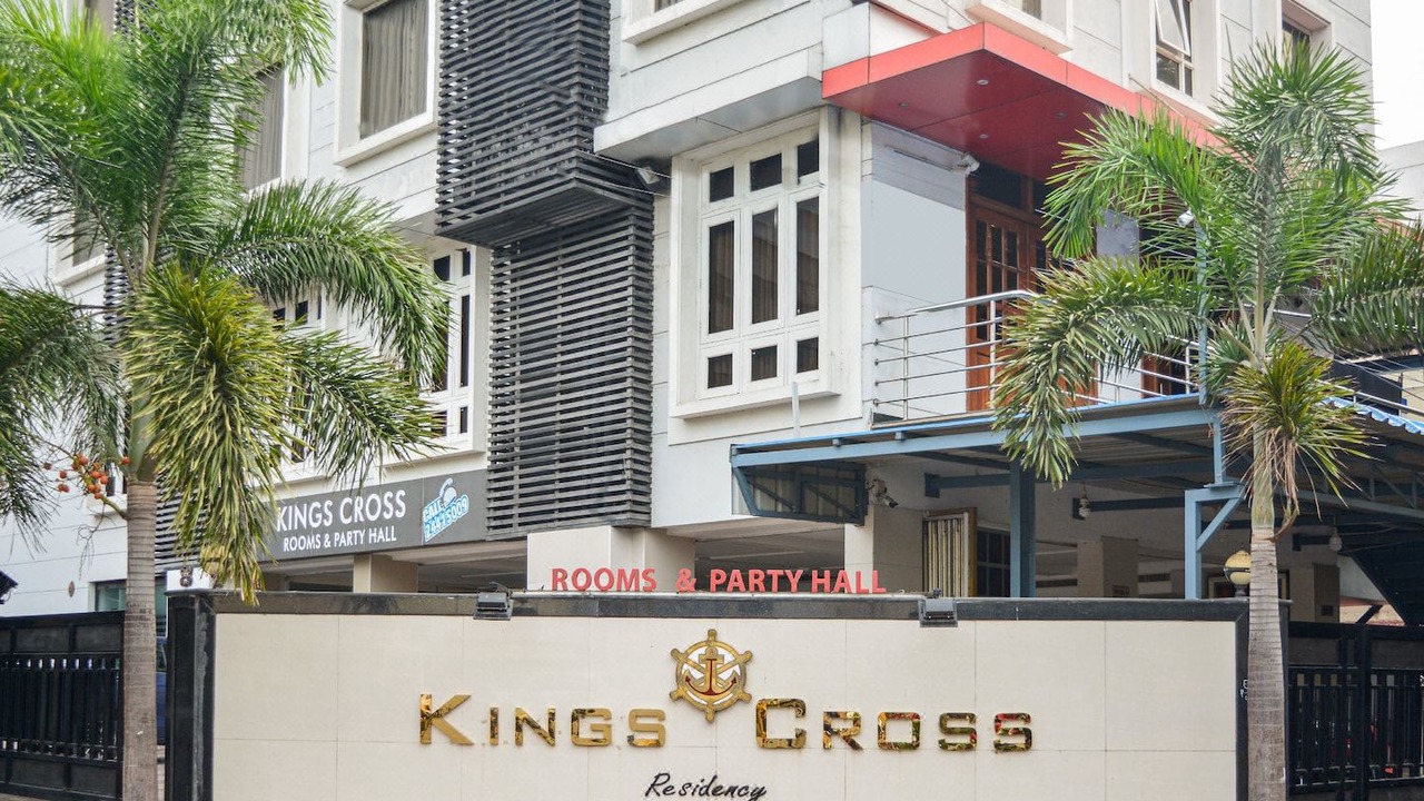 Photo of Buildings in Mylapore Tiruvallikk