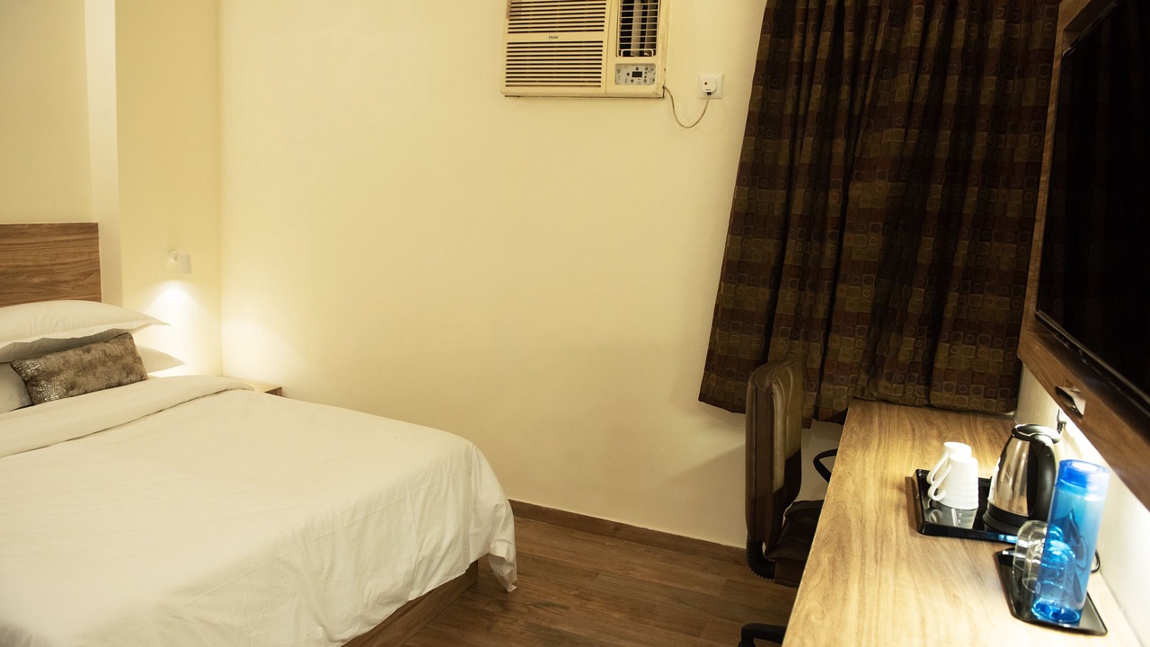 Photo of Bedroom in Ballygunge
